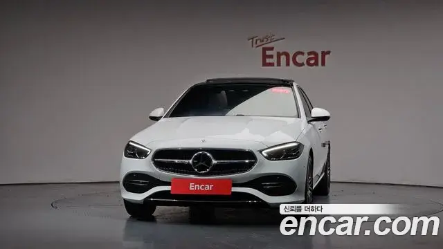 Mercedes-Benz C-Class 2025 — ფოტო 7/38