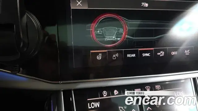Audi Q8 2021 — ფოტო 4/35