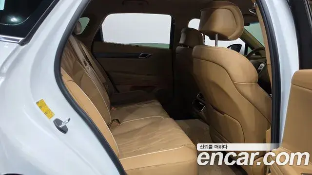 Genesis G80 2025 — Photo 8/35