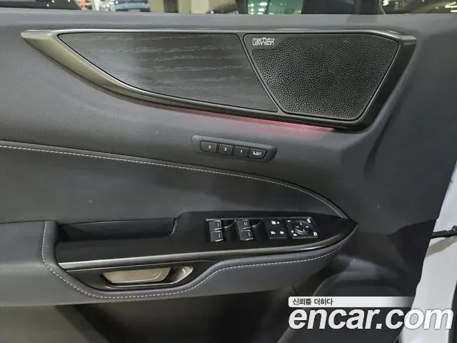 Lexus NX350h 2024 — Photo 10/20