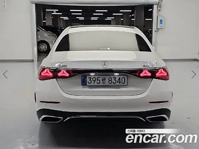 Mercedes-Benz E-Class 2025 — Photo 4/19