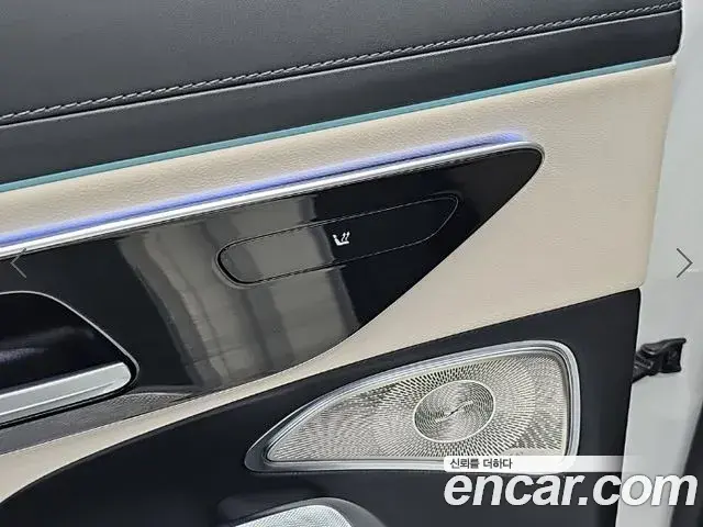 Mercedes-Benz E-Class 2025 — Photo 14/19