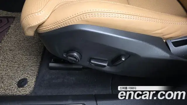 Volvo XC60 2024 — Şəkil 30/36