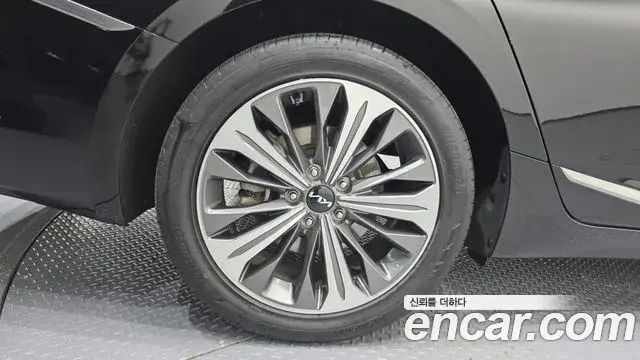 Kia K8 2022 — Photo 5/20