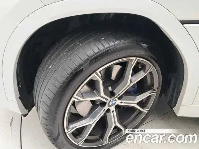 BMW X6 2021 — ფოტო 17/20