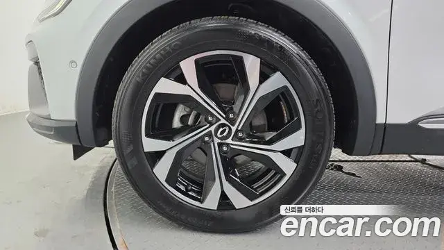 Renault Samsung XM3 2022 — ფოტო 18/33