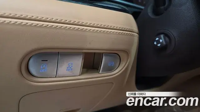 Genesis G90 2022 — Photo 29/34