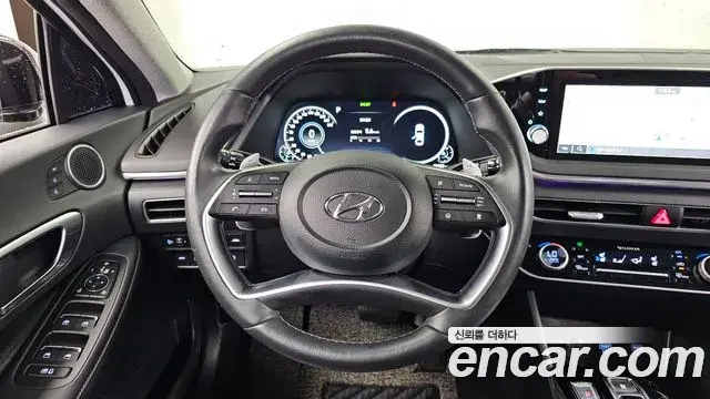 Hyundai Sonata 2021 — Фото 13/20