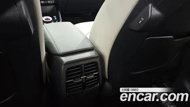 Kia Niro 2025 — Şəkil 20/35