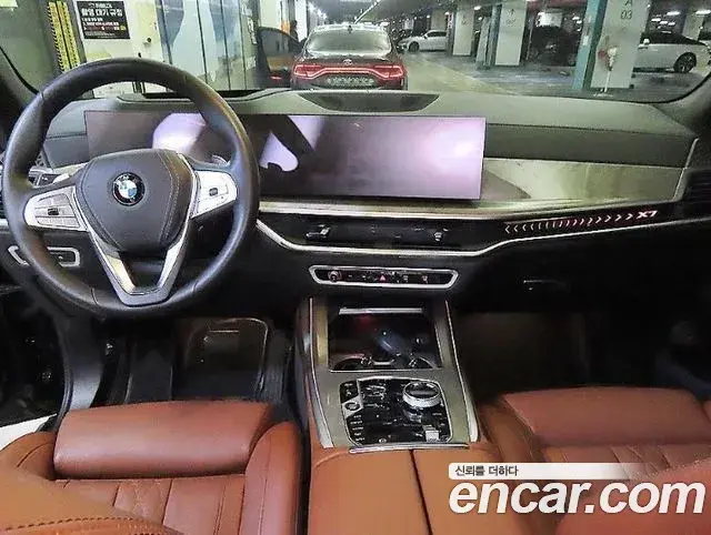 BMW X7 2024 — Photo 2/20