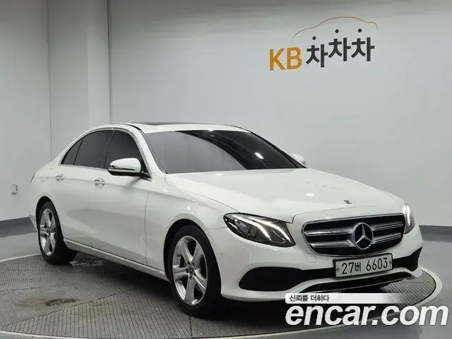 Mercedes-Benz E-Class 2018 — Фото 3/20