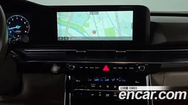 Kia Carnival 2022 — Фото 12/20