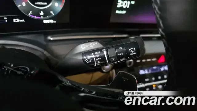 Kia Carnival 2021 — Şəkil 22/34