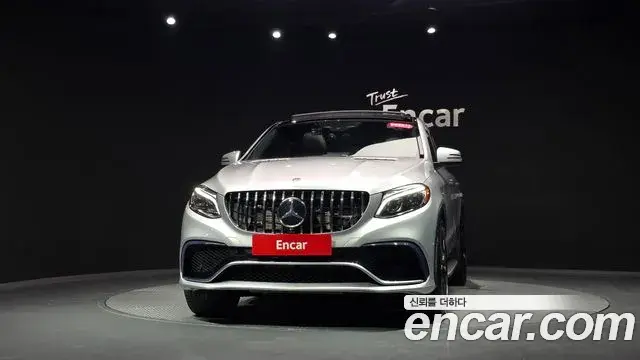 Mercedes-Benz GLE-Class 2019 — Фото 3/20