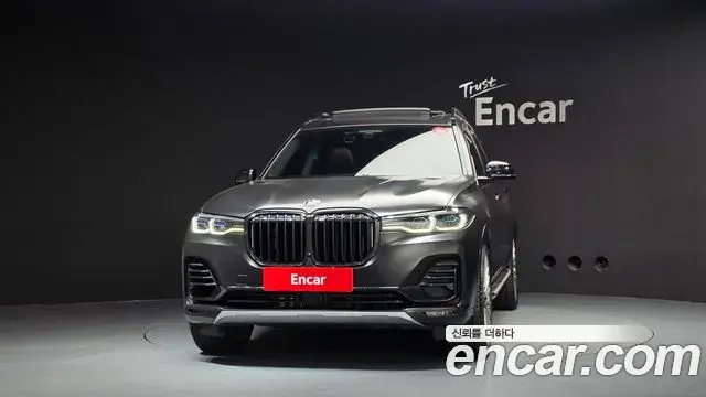 BMW X7 2020 — Фото 3/20