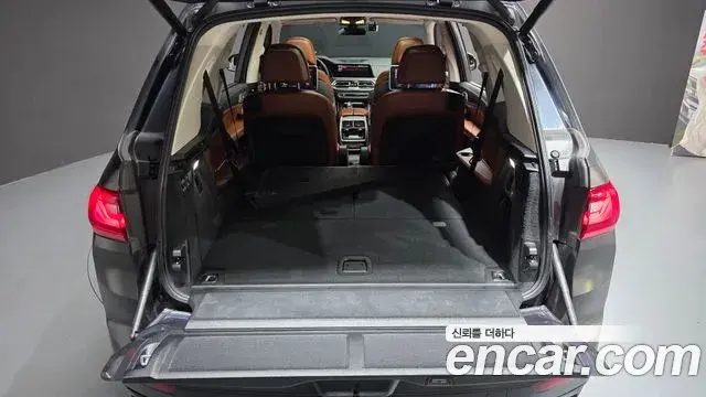 BMW X7 2020 — Фото 20/20