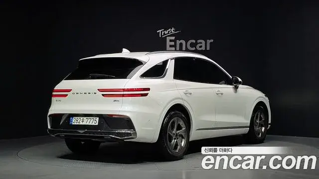 Genesis GV70 2024 — Photo 25/33