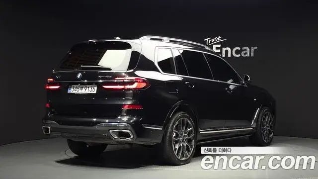 BMW X7 2025 — Photo 2/20
