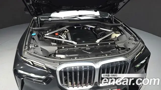 BMW X7 2025 — Photo 6/20