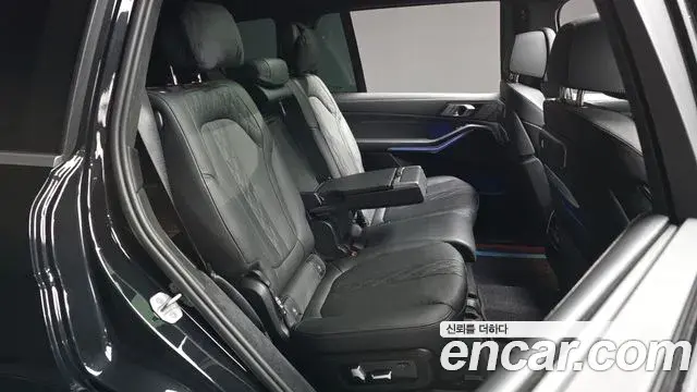 BMW X7 2025 — Photo 12/20