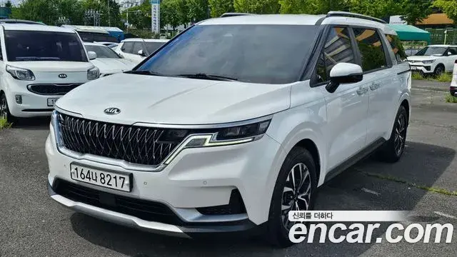 Kia Carnival 2020 — Photo 2/20