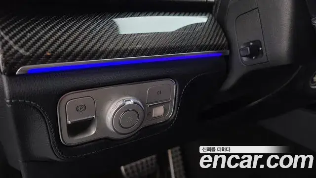 Mercedes-Benz GLE-Class 2021 — Фото 19/20