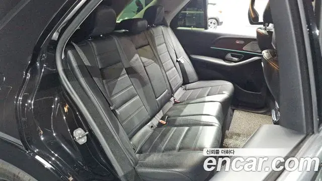 Mercedes-Benz GLE-Class 2019 — Фото 11/20