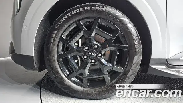 Kia Carnival 2024 — Photo 5/20