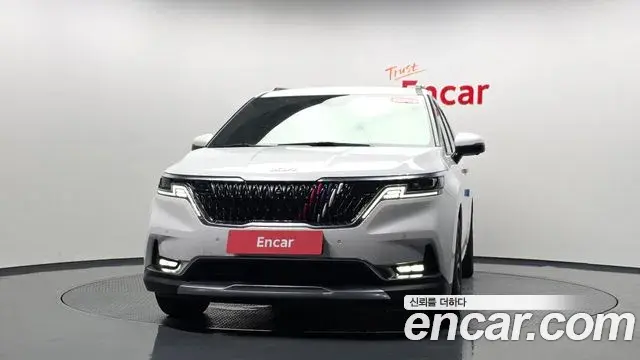 Kia Carnival 2021 — Фото 3/20