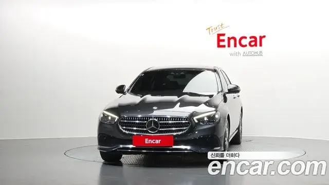 Mercedes-Benz E-Class 2022 — Фото 3/20