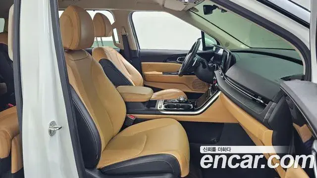 Kia Carnival 2023 — Photo 11/20