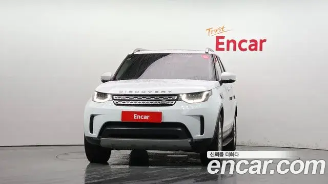 Land Rover Discovery 5 2018 — Фото 3/20