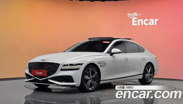 Genesis Electrified G80 2023 — Фото 1/20