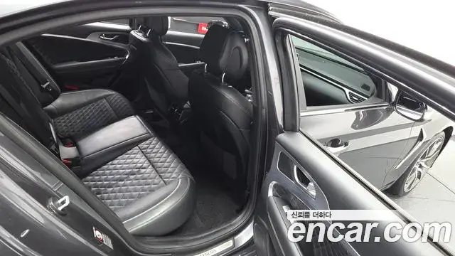 Genesis G70 2018 — Şəkil 7/34