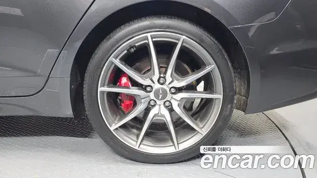Genesis G70 2018 — Şəkil 29/34