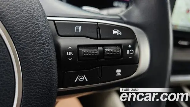 Kia Sportage 2023 — Фото 18/20