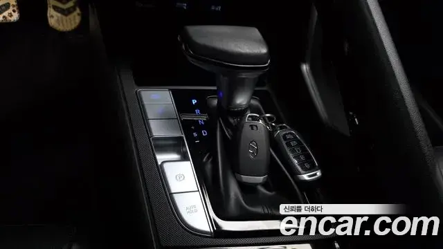 Hyundai Avante 2021 — Photo 9/20