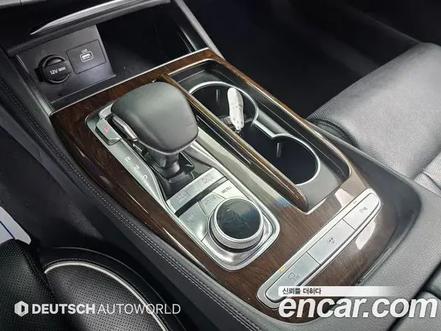 Kia The K9 2018 — Photo 7/20