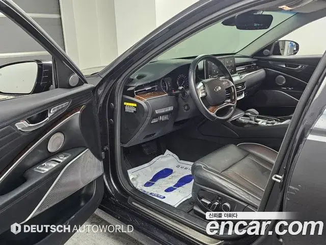 Kia The K9 2018 — Photo 11/20
