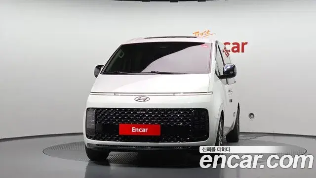 Hyundai Staria 2021 — Photo 3/20