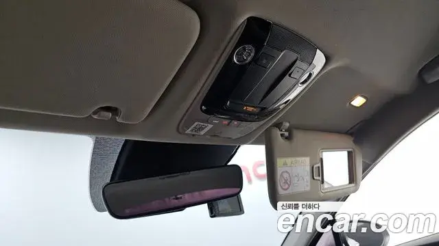 Kia K5 2020 — Photo 12/31
