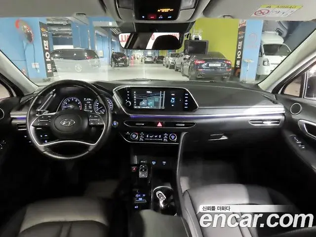 Hyundai Sonata 2022 — Фото 6/20
