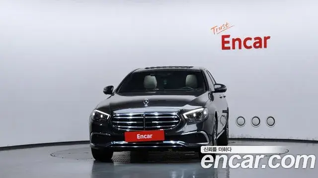 Mercedes-Benz E-Class 2021 — Фото 3/20
