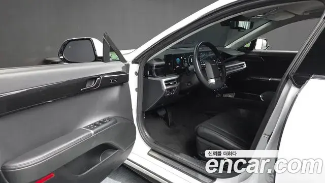 Hyundai Grandeur 2022 — Фото 10/20