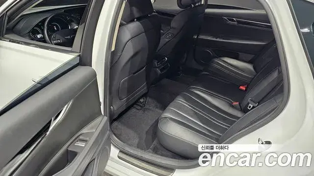 Genesis Electrified G80 2020 — Photo 12/20