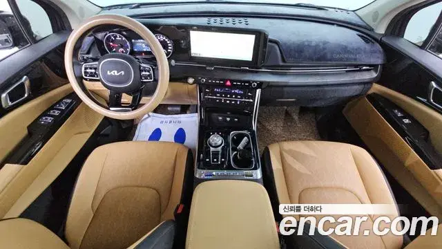 Kia Carnival 2022 — Photo 7/20