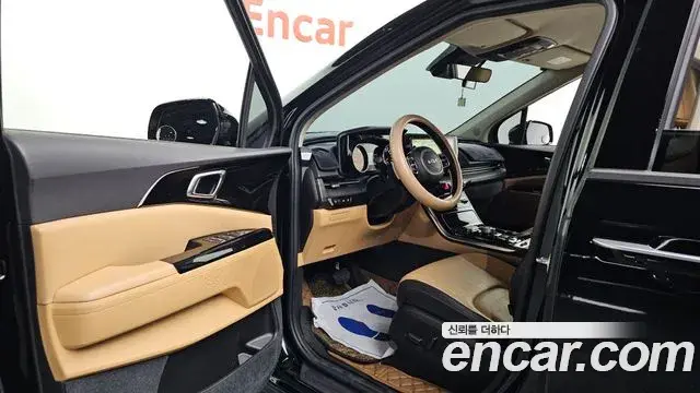 Kia Carnival 2022 — Photo 10/20