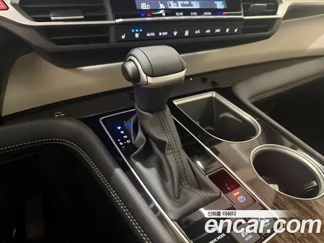 Toyota Sienna 2025 — Photo 7/14