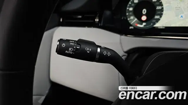Land Rover Range Rover Evoque 2026 — Şəkil 29/38
