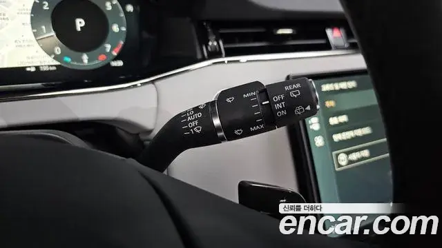 Land Rover Range Rover Evoque 2026 — Şəkil 7/38
